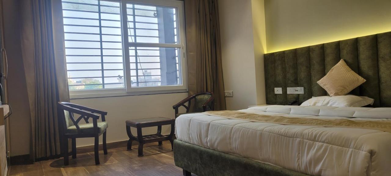 Hotel Alpine Plaza Shahpur  Luaran gambar