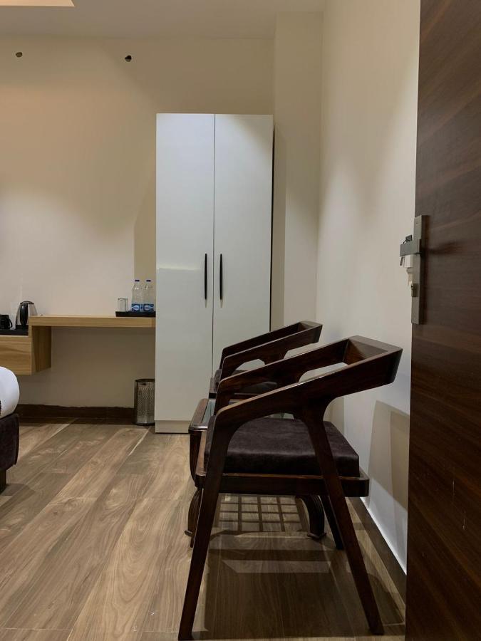 Hotel Alpine Plaza Shahpur  Luaran gambar